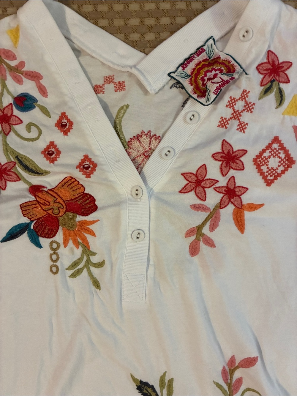 Gorgeous Johnny Was 100% cotton tee - Picture 3 of 7